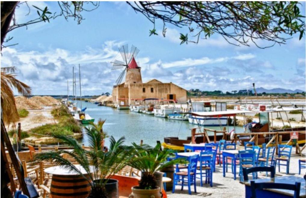 Be Mediterraneo, In Centro Sul Mare - In The Center Beach Front - 80 Mq تراباني المظهر الخارجي الصورة